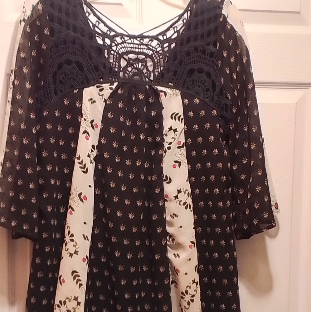 Japna Boho Top Black multi colors Sz: Small Black Crocheted Bodice